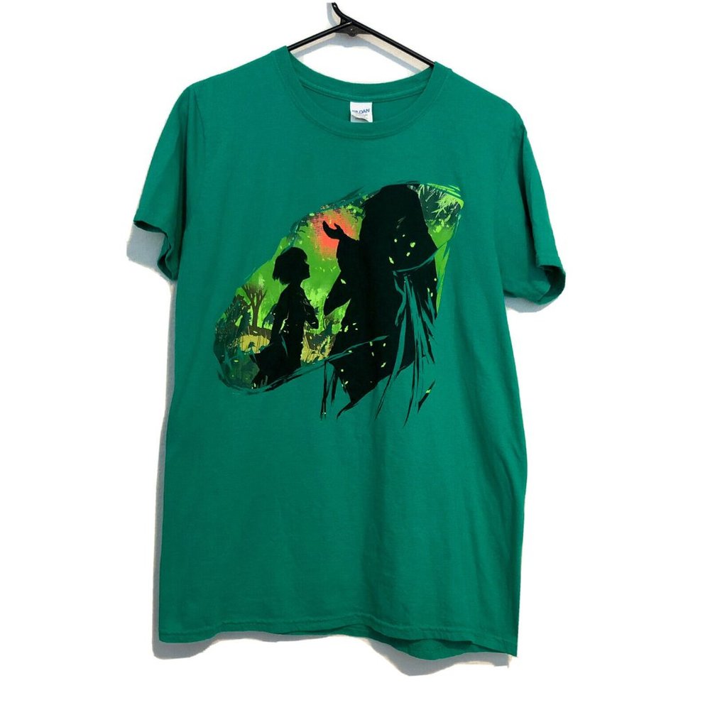 Anime Fantasy Magical Amulet Shield Warrior Green Shirt Men Size Medium